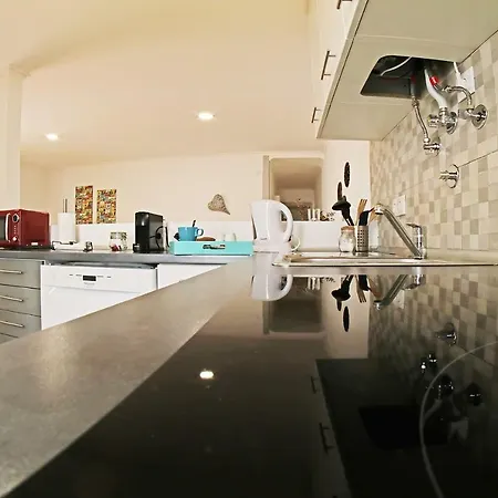 Apartment Sweethome At Alfama's Heart Lisbon