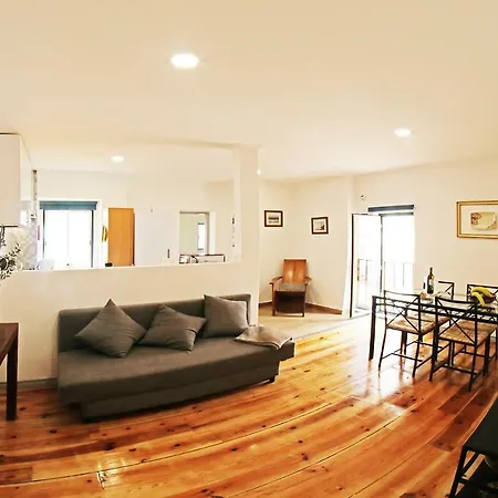 Sweethome At Alfama's Heart 리스본