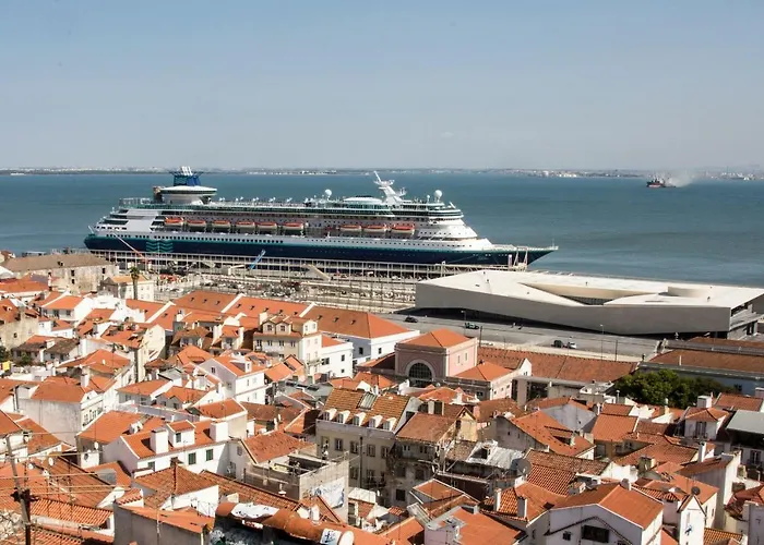 Sweethome At Alfama's Heart شقة *