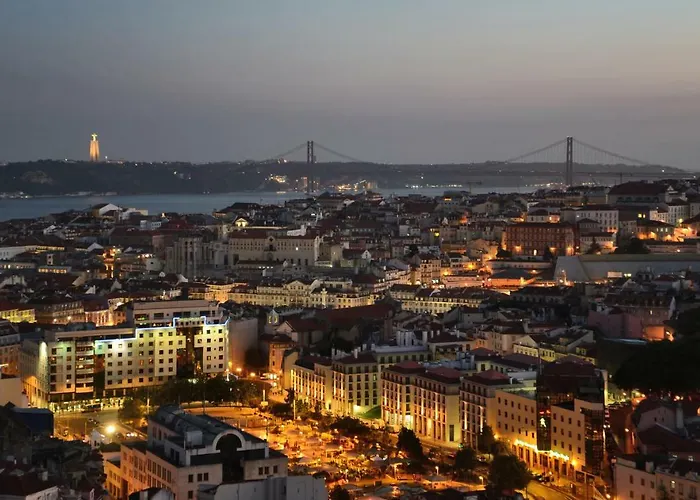 Sweethome At Alfama's Heart شقة