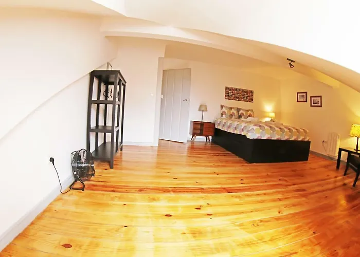 Sweethome At Alfama's Heart شقة *