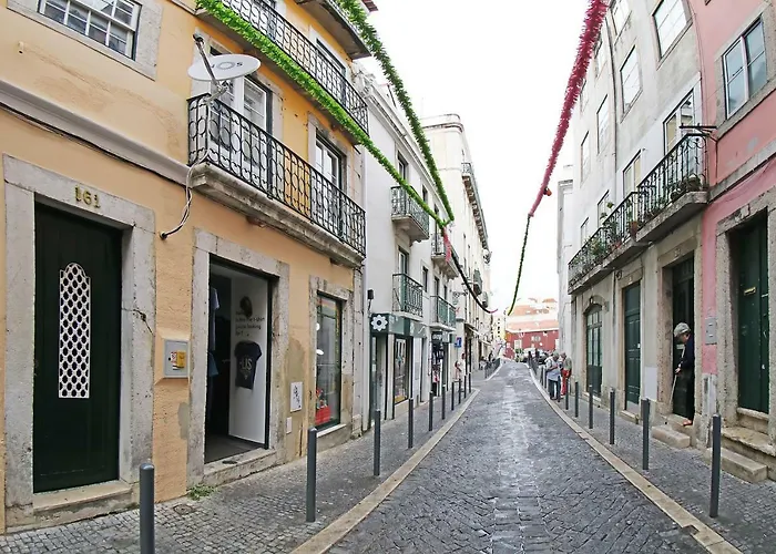 Sweethome At Alfama's Heart شقة