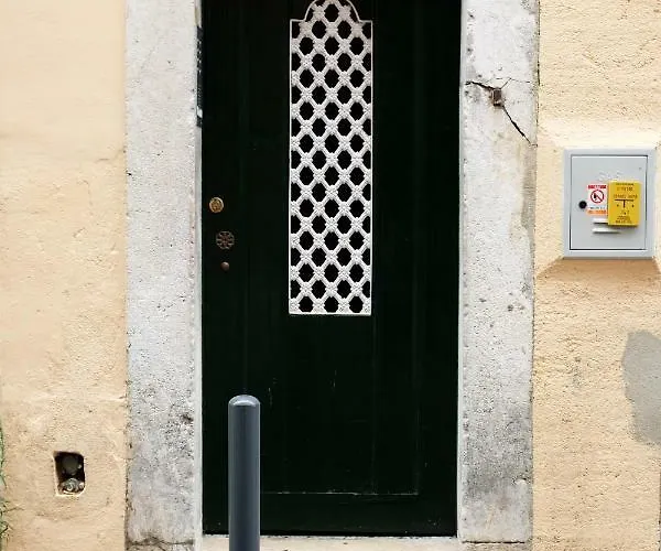 Sweethome At Alfama's Heart شقة