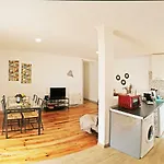 Sweethome At Alfama's Heart דירה ליסבון