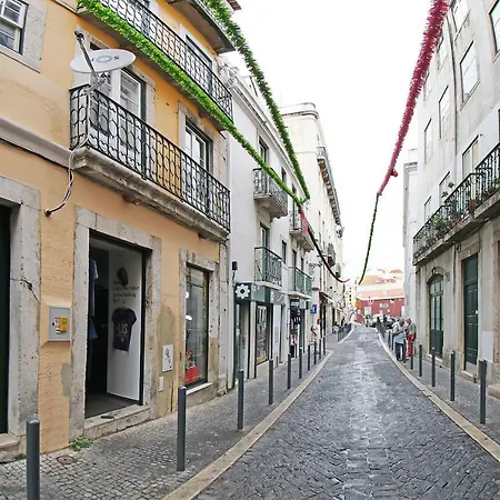 Sweethome At Alfama's Heart דירה